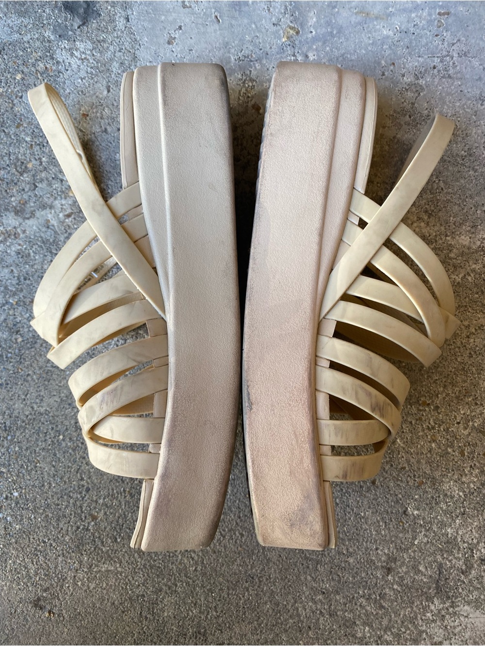 Crocs Women's Sz 8 Brooklyn Low Wedge Sandals Cream LiteRide Foam Footbed. - Picture 4 of 6